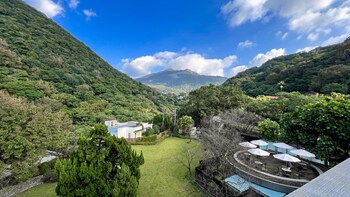 Check Inn Select Taipei Yamgmingshan