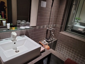 Check Inn Select Taipei Yamgmingshan