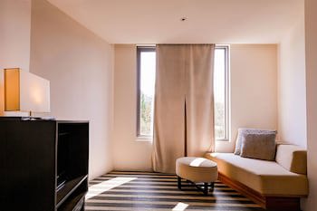 Check Inn Select Taipei Yamgmingshan