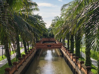 Kalanan Riverside Resort