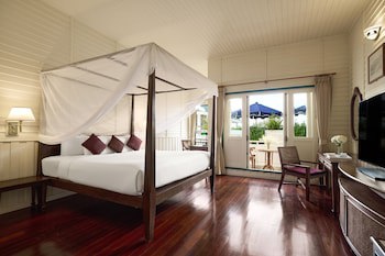 Kalanan Riverside Resort
