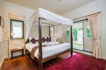 Kalanan Riverside Resort