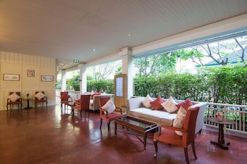 Kalanan Riverside Resort