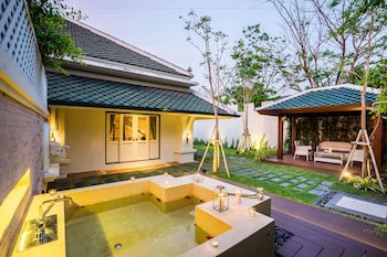 Kalanan Riverside Resort