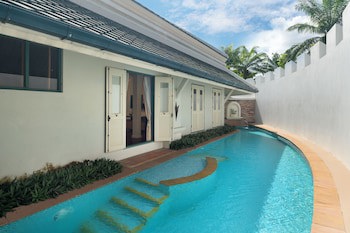 Kalanan Riverside Resort