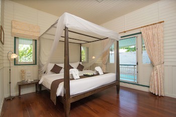 Kalanan Riverside Resort