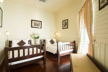 Kalanan Riverside Resort