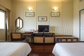 Kalanan Riverside Resort