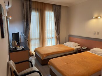 Grand Ata Park Hotel
