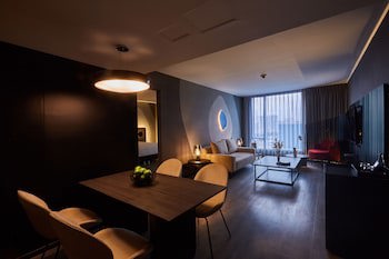 Pullman Lima San Isidro