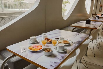 Dazzler By Wyndham Buenos Aires Recoleta