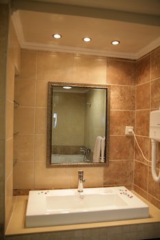 Four Seasons Hotel