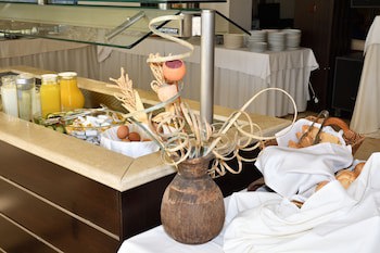 Four Seasons Hotel