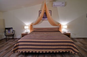 Four Seasons Hotel