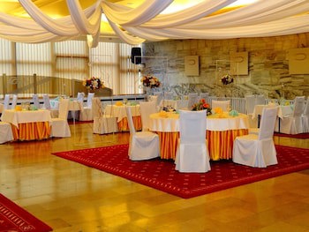 Hotel Gromada Pila