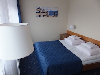 Hotel Gromada Pila