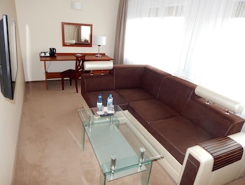 Hotel Gromada Pila