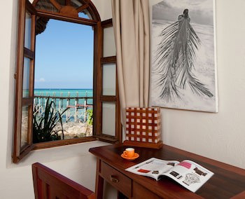 Essque Zalu Zanzibar