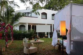 Essque Zalu Zanzibar