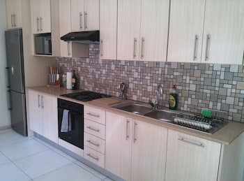 Dunton Guest House