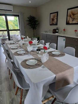 Dunton Guest House