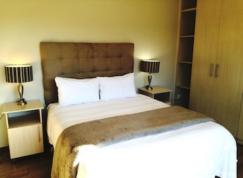 Dunton Guest House