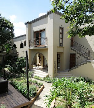 Dunton Guest House