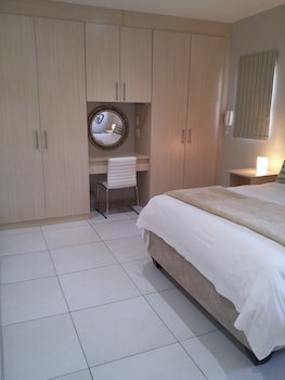 Dunton Guest House