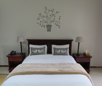 Dunton Guest House