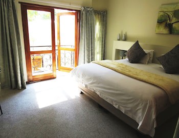 Dunton Guest House