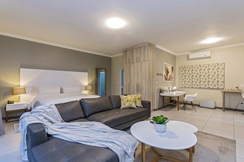 Dunton Guest House