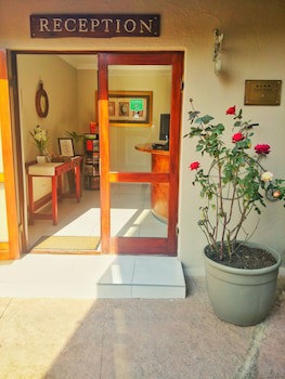 Dunton Guest House