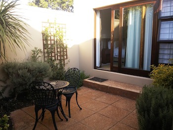Dunton Guest House