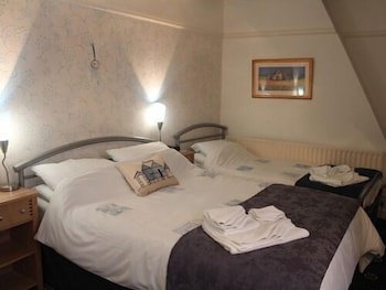 Lyndsay Guest House
