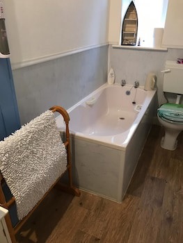 Lyndsay Guest House