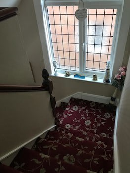 Lyndsay Guest House
