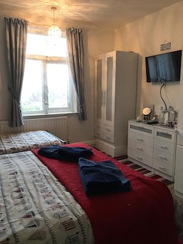Lyndsay Guest House