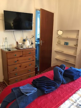 Lyndsay Guest House