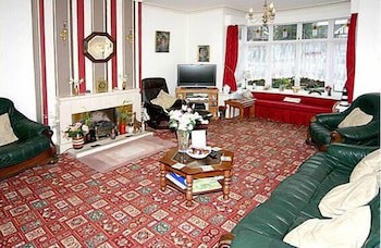 Lyndsay Guest House