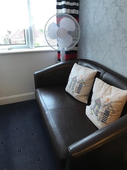 Lyndsay Guest House
