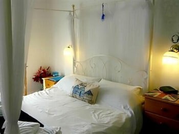Lyndsay Guest House