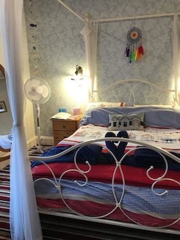 Lyndsay Guest House