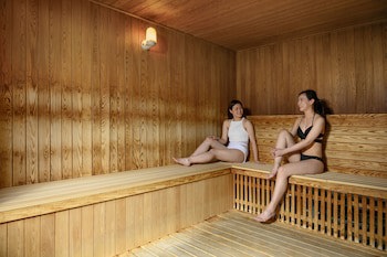 Evergreen Resort Hotel (Jiaosi)