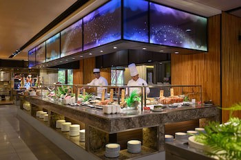 Evergreen Resort Hotel (Jiaosi)