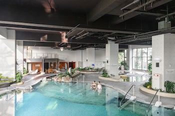 Evergreen Resort Hotel (Jiaosi)