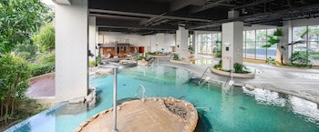 Evergreen Resort Hotel (Jiaosi)