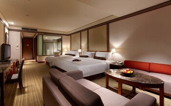 Evergreen Resort Hotel (Jiaosi)