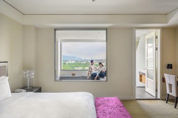 Evergreen Resort Hotel (Jiaosi)