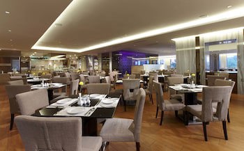 Evergreen Resort Hotel (Jiaosi)