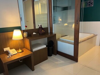 Siam Triangle Hotel